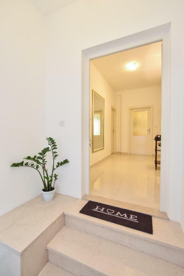 Apartment Bezic Kaštela المظهر الخارجي الصورة