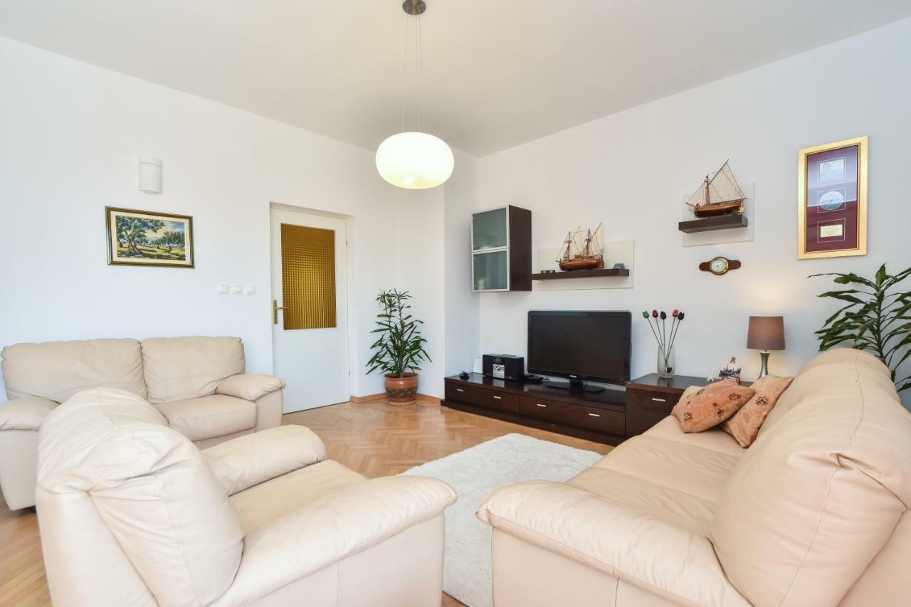 Apartment Bezic Kaštela المظهر الخارجي الصورة