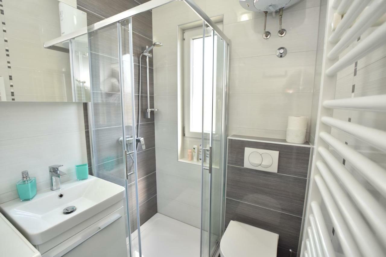 Apartment Bezic Kaštela المظهر الخارجي الصورة